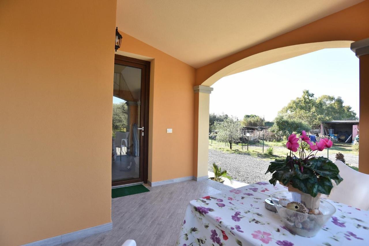 Ferienwohnung Casa Terra Del Sole Pula Exterior foto
